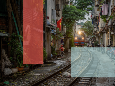 Tog kommer kørende i meget smal gade